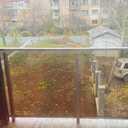 Lägenhet Къща За Гости
